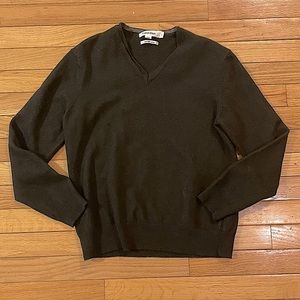 Men’s black Calvin Klein sweater LG fits like XS